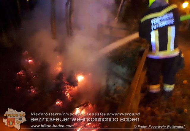 20200101 Böschungsbrand in Pottendorf Foto: © FF Pottendorf 20200101 Böschungsbrand in Pottendorf Foto: © FF Pottendorf