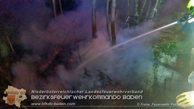 20200101 Böschungsbrand in Pottendorf Foto: © FF Pottendorf 20200101 Böschungsbrand in Pottendorf Foto: © FF Pottendorf