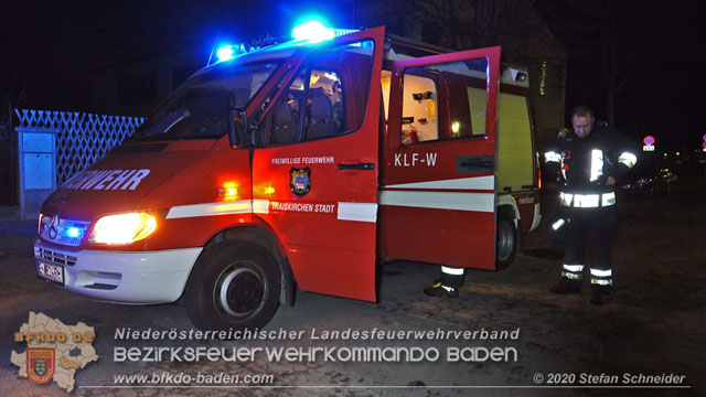 20200101 Müllinselbrand in Traiskirchen 20200101 Müllinselbrand in Traiskirchen