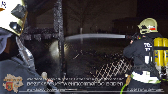 20200101 Müllinselbrand in Traiskirchen 20200101 Müllinselbrand in Traiskirchen
