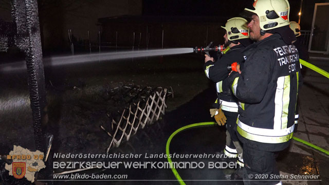20200101 Müllinselbrand in Traiskirchen 20200101 Müllinselbrand in Traiskirchen