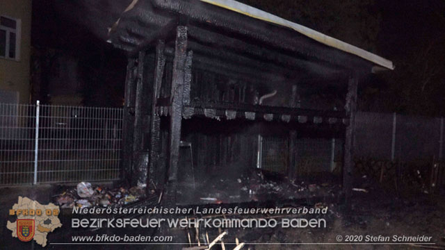 20200101 Müllinselbrand in Traiskirchen 20200101 Müllinselbrand in Traiskirchen
