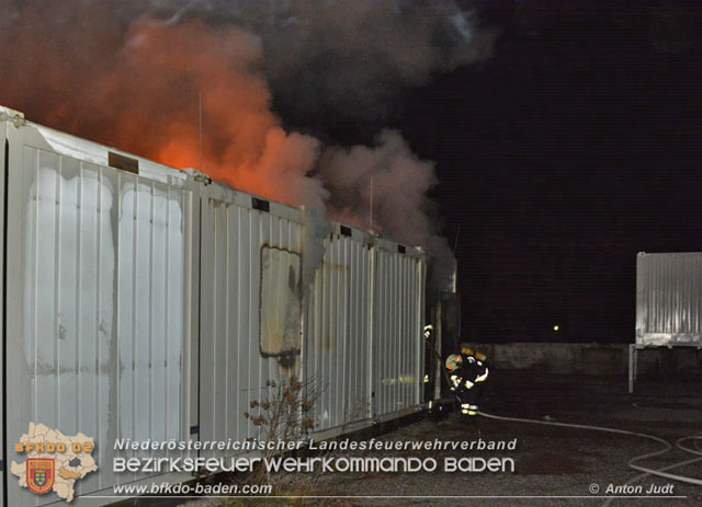 20200112 Brand am ehemaligen Firmengelände Petersen in Traiskirchen Möllersdorf Fotos: © Anton Judt 20200112 Brand am ehemaligen Firmengelände Petersen in Traiskirchen Möllersdorf Fotos: © Anton Judt