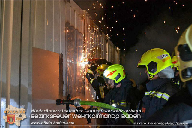 20200112 Brand am ehemaligen Firmengelnde Petersen in Traiskirchen Mllersdorf   Fotos:  FF Oeynhausen www.ffoe.eu