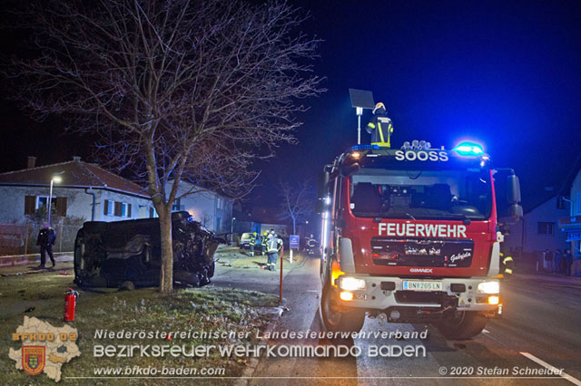 20200123 Spektakulärer Verkehrsunfall im Sooßer Ortsgebiet Foto: © Stefan Schneider 20200123 Spektakulärer Verkehrsunfall im Sooßer Ortsgebiet Foto: © Stefan Schneider