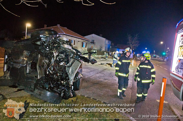 20200123 Spektakulärer Verkehrsunfall im Sooßer Ortsgebiet Foto: © Stefan Schneider 20200123 Spektakulärer Verkehrsunfall im Sooßer Ortsgebiet Foto: © Stefan Schneider