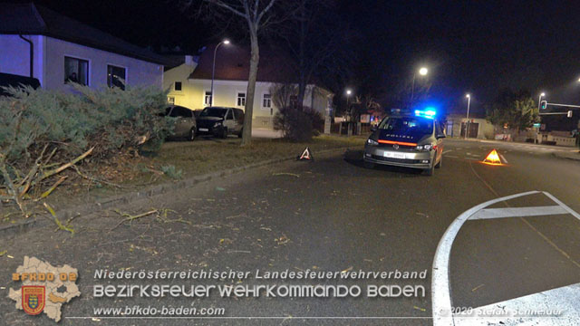 20200123 Spektakulärer Verkehrsunfall im Sooßer Ortsgebiet Foto: © Stefan Schneider 20200123 Spektakulärer Verkehrsunfall im Sooßer Ortsgebiet Foto: © Stefan Schneider
