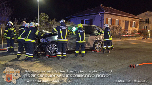 20200123 Spektakulärer Verkehrsunfall im Sooßer Ortsgebiet Foto: © Stefan Schneider 20200123 Spektakulärer Verkehrsunfall im Sooßer Ortsgebiet Foto: © Stefan Schneider