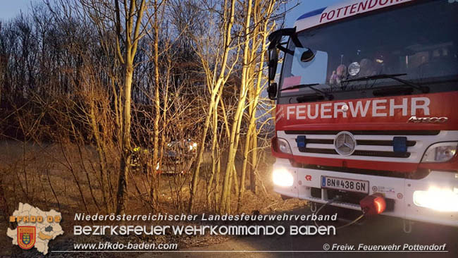 20200209 Verkehrsunfall auf der LB60 bei Pottendorf Foto:  Freiwillige Feuerwehr Pottendorf