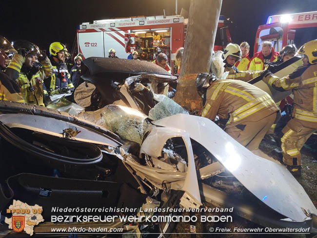 20200210 Verkehrsunfall in Ebreichsdorf  Foto:  Freiwillige Feuerwehr Oberwaltersdorf