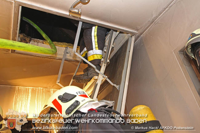 20200214 Brand in einer Hirtenberger Dachgeschosswohnung  Foto: © Markus Hackl AFKDO Pottenstein