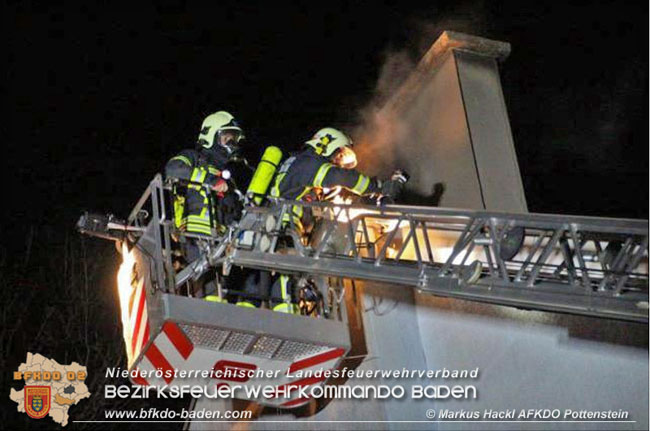 20200214 Brand in einer Hirtenberger Dachgeschosswohnung  Foto: © Markus Hackl AFKDO Pottenstein