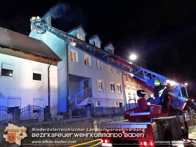 20200214 Brand in einer Hirtenberger Dachgeschosswohnung  Foto: © Johannes Weinbauer BFK Presseteam