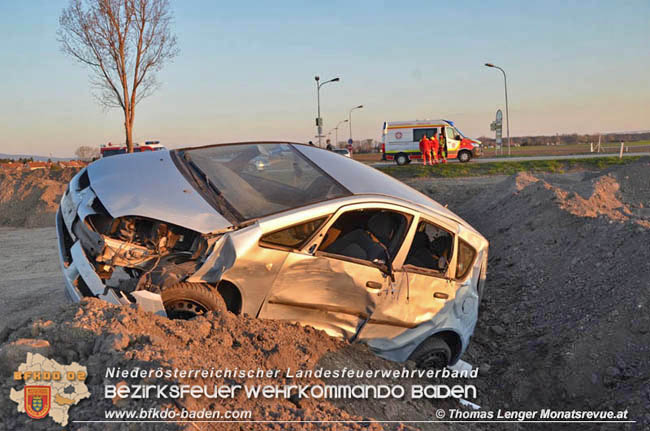 20200322 Verkehrsunfall auf der L150 bei Ebreichsdorf  Foto:  Thomas Lenger Monatsrevue.at