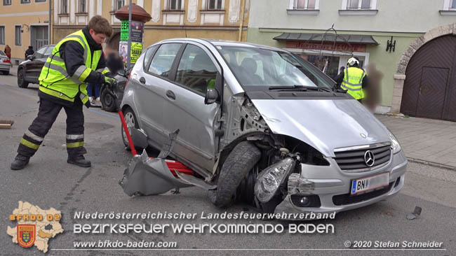 20200322 Verkehrsunfall mit 4 beschdigten Fahrzeugen in Traiskirchen  Foto:  Stefan Schneider