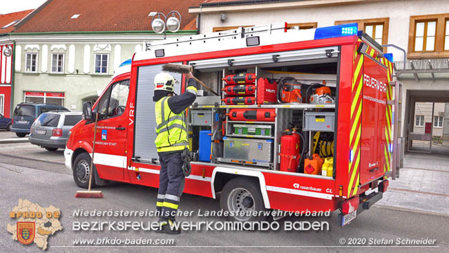 20200322 Verkehrsunfall mit 4 beschdigten Fahrzeugen in Traiskirchen  Foto:  Stefan Schneider