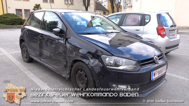 20200322 Verkehrsunfall mit 4 beschädigten Fahrzeugen in Traiskirchen Foto: © Stefan Schneider 20200322 Verkehrsunfall mit 4 beschädigten Fahrzeugen in Traiskirchen Foto: © Stefan Schneider