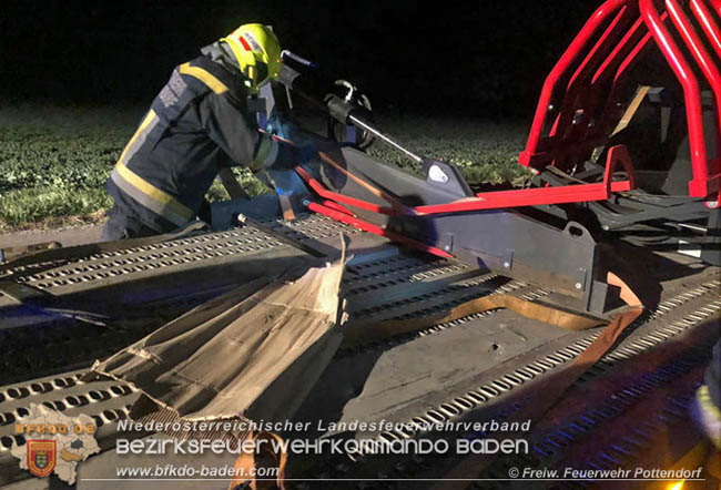 20200322 Technische Hilfeleistung auf der L 4047 bei Pottendorf  Fotos: © Freiwillige Feuerwehr Pottendorf