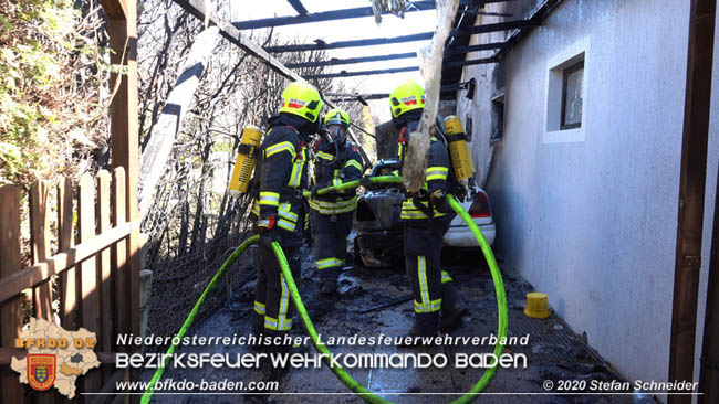 20200408 Brand einer Hecke und der angrenzenden Garage in Trumau Foto: © Stefan Schneider 20200408 Brand einer Hecke und der angrenzenden Garage in Trumau Foto: © Stefan Schneider