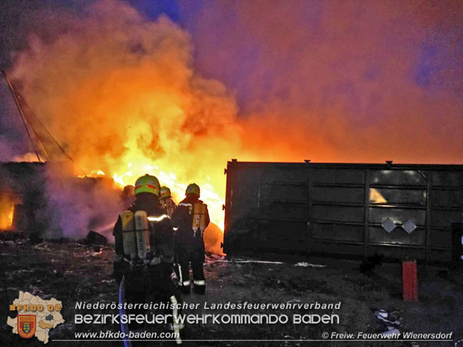 20200417 4-stndiger Lscheinsatz auf einem Wienersdorfer Firmengelnde  Foto:  Freiwillige Feuerwehr Wienersdorf