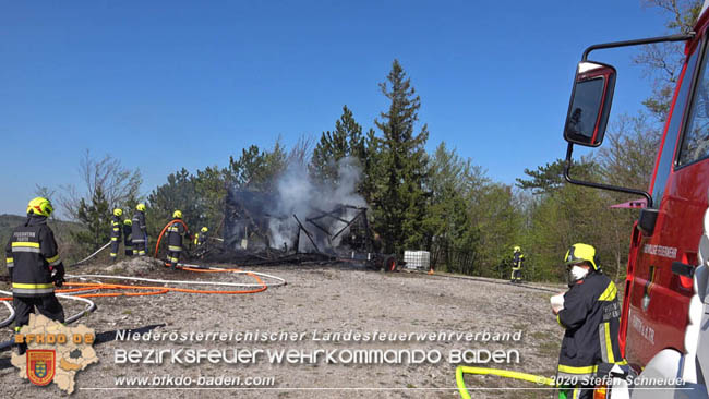 20200420 Brand einer Jagdhütte bei Furth a.d.Triesting Foto: © Stefan Schneider BFK Baden 20200420 Brand einer Jagdhütte bei Furth a.d.Triesting Foto: © Stefan Schneider BFK Baden