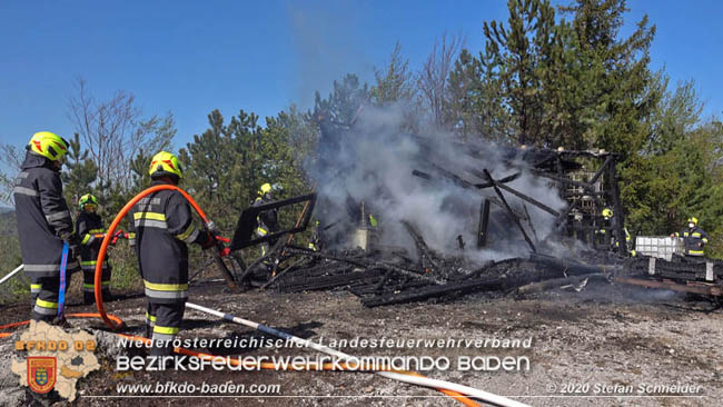 20200420 Brand einer Jagdhütte bei Furth a.d.Triesting Foto: © Stefan Schneider BFK Baden 20200420 Brand einer Jagdhütte bei Furth a.d.Triesting Foto: © Stefan Schneider BFK Baden