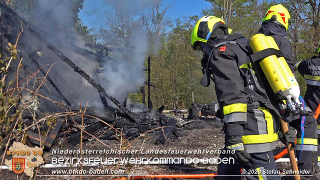 20200420 Brand einer Jagdhütte bei Furth a.d.Triesting Foto: © Stefan Schneider BFK Baden 20200420 Brand einer Jagdhütte bei Furth a.d.Triesting Foto: © Stefan Schneider BFK Baden