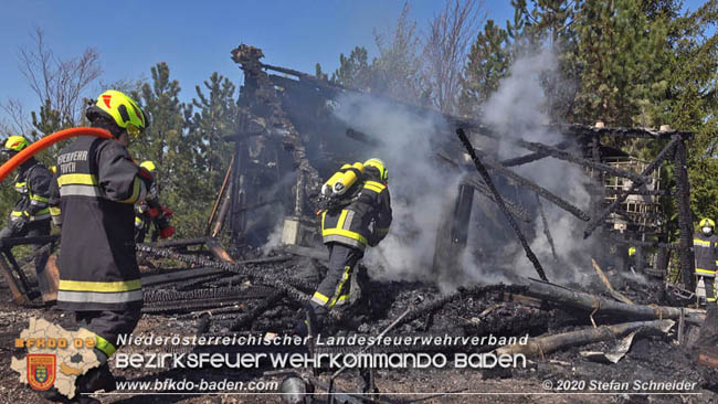 20200420 Brand einer Jagdhütte bei Furth a.d.Triesting Foto: © Stefan Schneider BFK Baden 20200420 Brand einer Jagdhütte bei Furth a.d.Triesting Foto: © Stefan Schneider BFK Baden