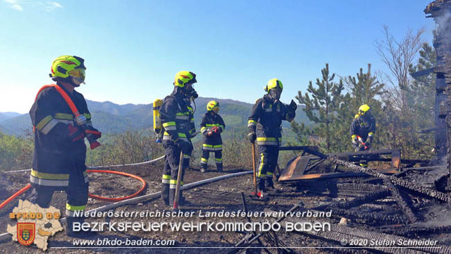 20200420 Brand einer Jagdhütte bei Furth a.d.Triesting Foto: © Stefan Schneider BFK Baden 20200420 Brand einer Jagdhütte bei Furth a.d.Triesting Foto: © Stefan Schneider BFK Baden