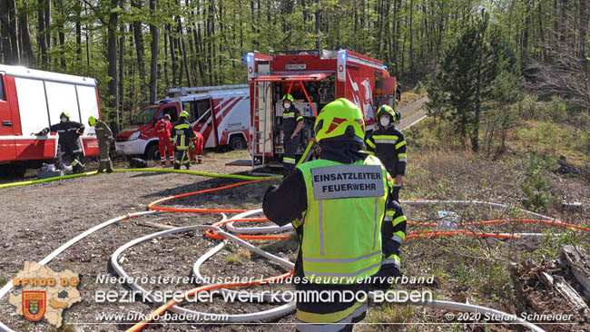 20200420 Brand einer Jagdhütte bei Furth a.d.Triesting Foto: © Stefan Schneider BFK Baden 20200420 Brand einer Jagdhütte bei Furth a.d.Triesting Foto: © Stefan Schneider BFK Baden