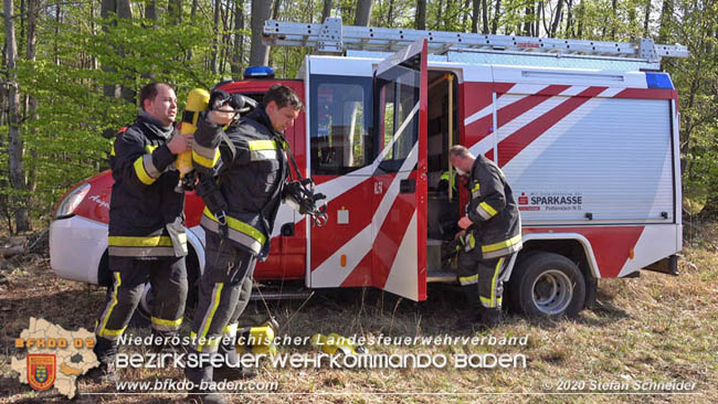 20200420 Brand einer Jagdhütte bei Furth a.d.Triesting Foto: © Stefan Schneider BFK Baden 20200420 Brand einer Jagdhütte bei Furth a.d.Triesting Foto: © Stefan Schneider BFK Baden