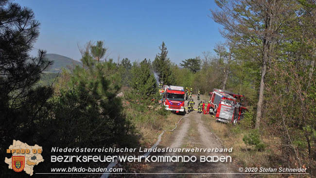 20200420 Brand einer Jagdhütte bei Furth a.d.Triesting Foto: © Stefan Schneider BFK Baden 20200420 Brand einer Jagdhütte bei Furth a.d.Triesting Foto: © Stefan Schneider BFK Baden