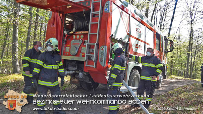 20200420 Brand einer Jagdhütte bei Furth a.d.Triesting Foto: © Stefan Schneider BFK Baden 20200420 Brand einer Jagdhütte bei Furth a.d.Triesting Foto: © Stefan Schneider BFK Baden