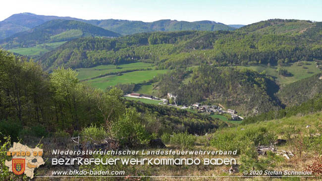 20200420 Brand einer Jagdhütte bei Furth a.d.Triesting Foto: © Stefan Schneider BFK Baden 20200420 Brand einer Jagdhütte bei Furth a.d.Triesting Foto: © Stefan Schneider BFK Baden
