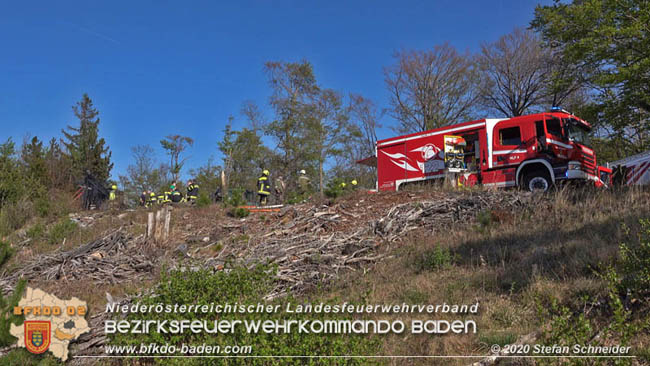 20200420 Brand einer Jagdhütte bei Furth a.d.Triesting Foto: © Stefan Schneider BFK Baden 20200420 Brand einer Jagdhütte bei Furth a.d.Triesting Foto: © Stefan Schneider BFK Baden