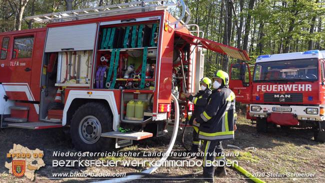 20200420 Brand einer Jagdhütte bei Furth a.d.Triesting Foto: © Stefan Schneider BFK Baden 20200420 Brand einer Jagdhütte bei Furth a.d.Triesting Foto: © Stefan Schneider BFK Baden