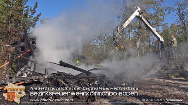 20200420 Brand einer Jagdhütte bei Furth a.d.Triesting Foto: © Stefan Schneider BFK Baden 20200420 Brand einer Jagdhütte bei Furth a.d.Triesting Foto: © Stefan Schneider BFK Baden