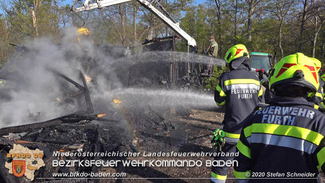 20200420 Brand einer Jagdhütte bei Furth a.d.Triesting Foto: © Stefan Schneider BFK Baden 20200420 Brand einer Jagdhütte bei Furth a.d.Triesting Foto: © Stefan Schneider BFK Baden