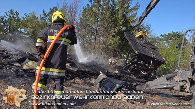 20200420 Brand einer Jagdhütte bei Furth a.d.Triesting Foto: © Stefan Schneider BFK Baden 20200420 Brand einer Jagdhütte bei Furth a.d.Triesting Foto: © Stefan Schneider BFK Baden