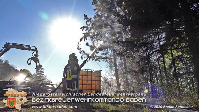 20200420 Brand einer Jagdhütte bei Furth a.d.Triesting Foto: © Stefan Schneider BFK Baden 20200420 Brand einer Jagdhütte bei Furth a.d.Triesting Foto: © Stefan Schneider BFK Baden