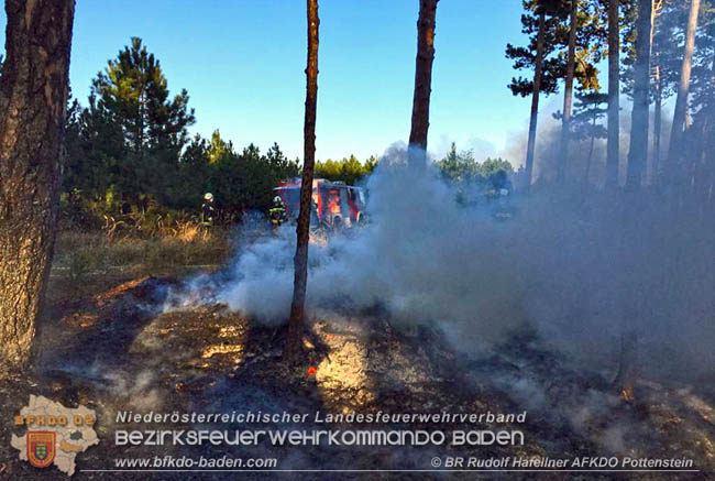 20200422 Waldbrand im Bereich Bezirksgrenze Wopfing (WN) und Alkersdorf (BN)  Foto:  BR DI Rudolf Hafellner AFK Pottenstein