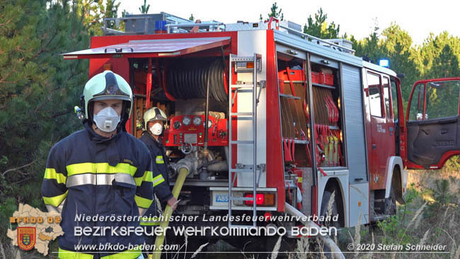 20200422 Waldbrand im Bereich Bezirksgrenze Wopfing (WN) und Alkersdorf (BN)  Foto:  Stefan Schneider BFK Baden