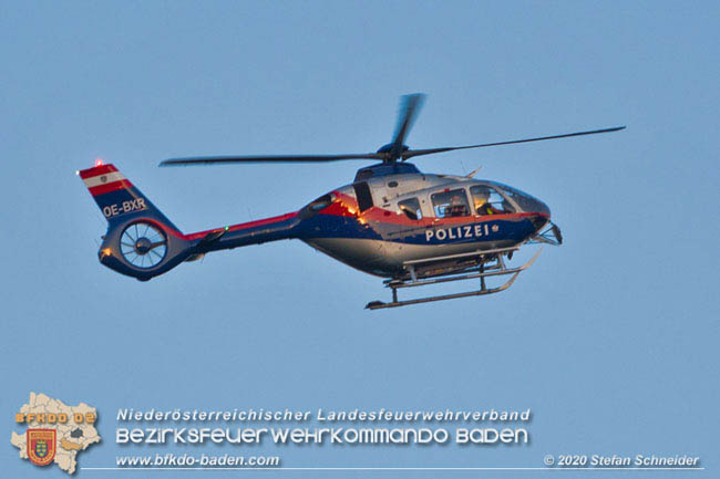 20200422 Waldbrand im Bereich Bezirksgrenze Wopfing (WN) und Alkersdorf (BN) Foto: © Stefan Schneider BFK Baden 20200422 Waldbrand im Bereich Bezirksgrenze Wopfing (WN) und Alkersdorf (BN) Foto: © Stefan Schneider BFK Baden