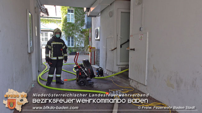 20200428 Wohnungsbrand in Badener Innenstadt Foto: Freiwillige Feuerwehr Baden-Stadt / Stefan Schneider 20200428 Wohnungsbrand in Badener Innenstadt Foto: Freiwillige Feuerwehr Baden-Stadt / Stefan Schneider