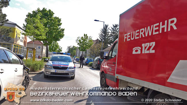20200428 Verkehrsunfall in Baden Vöslauerstraße Foto: © Stefan Schneider BFK Baden 20200428 Verkehrsunfall in Baden Vöslauerstraße Foto: © Stefan Schneider BFK Baden