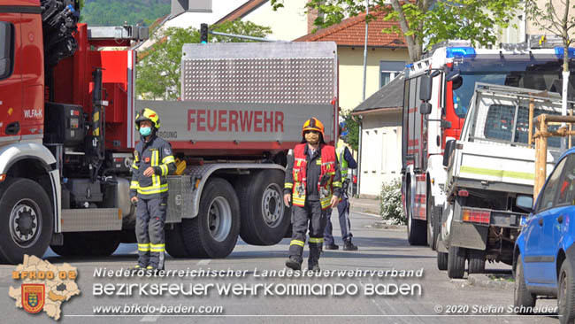20200428 Verkehrsunfall in Baden Vöslauerstraße Foto: © Stefan Schneider BFK Baden 20200428 Verkehrsunfall in Baden Vöslauerstraße Foto: © Stefan Schneider BFK Baden