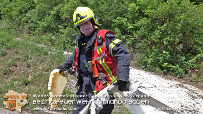 20200604 Klein Lkw prallt gegen Wasserleitung-Unterfhrung in Pfaffsttten  Foto:  Stefan Schneider BFK Baden