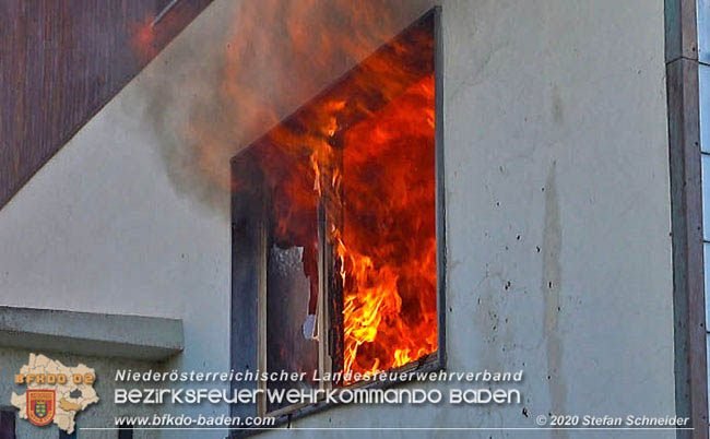 20200606 Brand in einem Tribuswinkler Einfamilienhaus Foto: © Stefan Schneider BFK Baden 20200606 Brand in einem Tribuswinkler Einfamilienhaus Foto: © Stefan Schneider BFK Baden