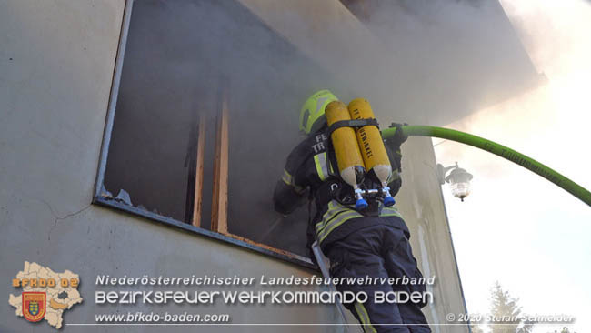 20200606 Brand in einem Tribuswinkler Einfamilienhaus Foto: © Stefan Schneider BFK Baden 20200606 Brand in einem Tribuswinkler Einfamilienhaus Foto: © Stefan Schneider BFK Baden