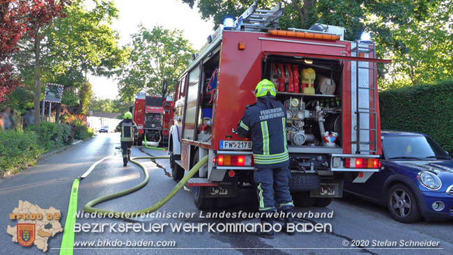 20200606 Brand in einem Tribuswinkler Einfamilienhaus Foto: © Stefan Schneider BFK Baden 20200606 Brand in einem Tribuswinkler Einfamilienhaus Foto: © Stefan Schneider BFK Baden